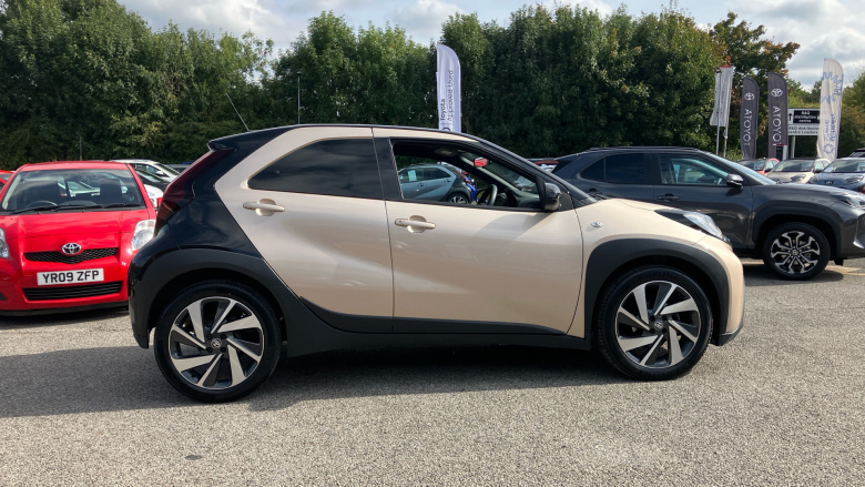 Toyota Aygo X 1.0 VVT-i Edge 5dr Petrol Hatchback